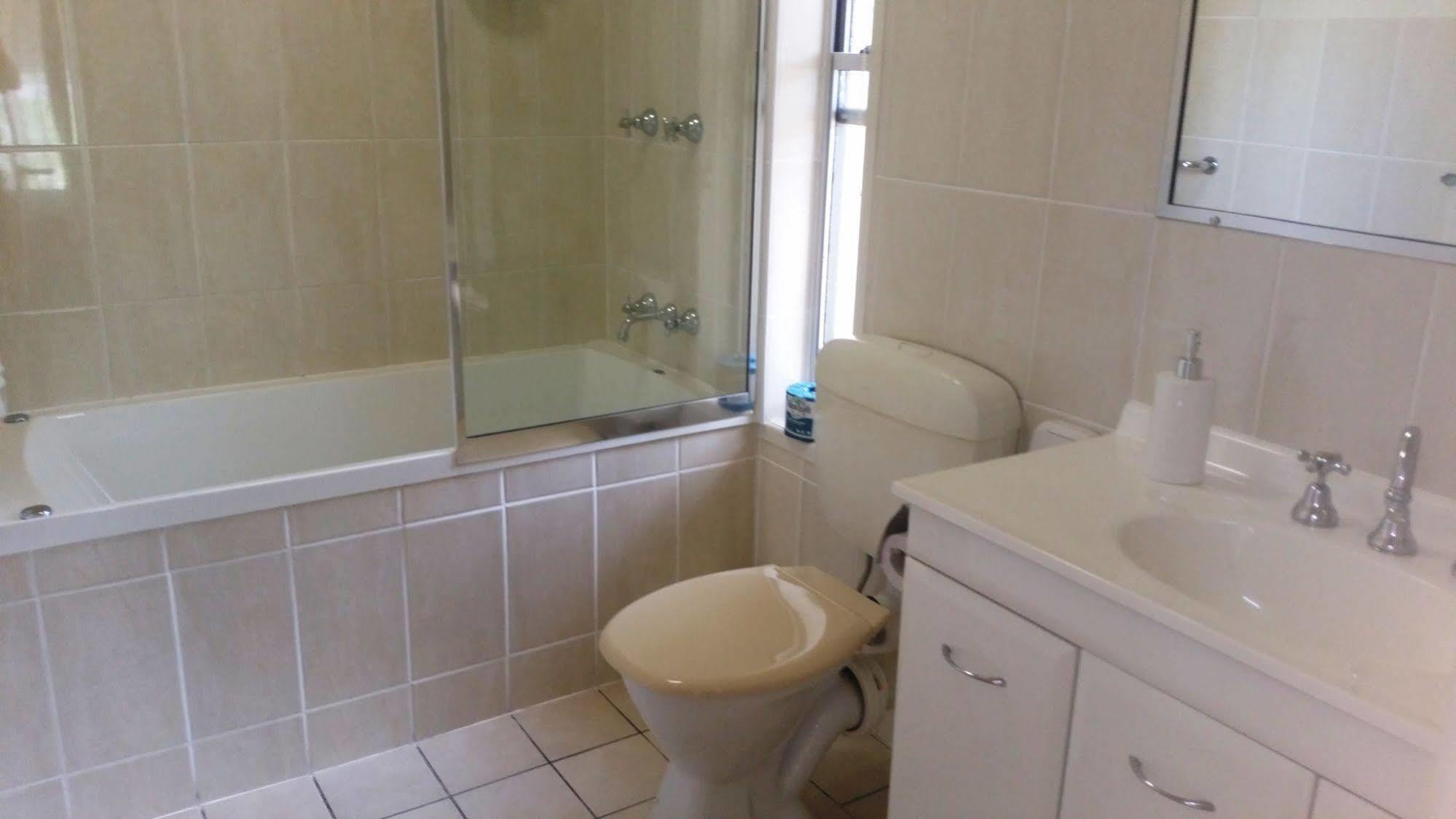 Bundaberg Coral Villa Motor Inn מראה חיצוני תמונה