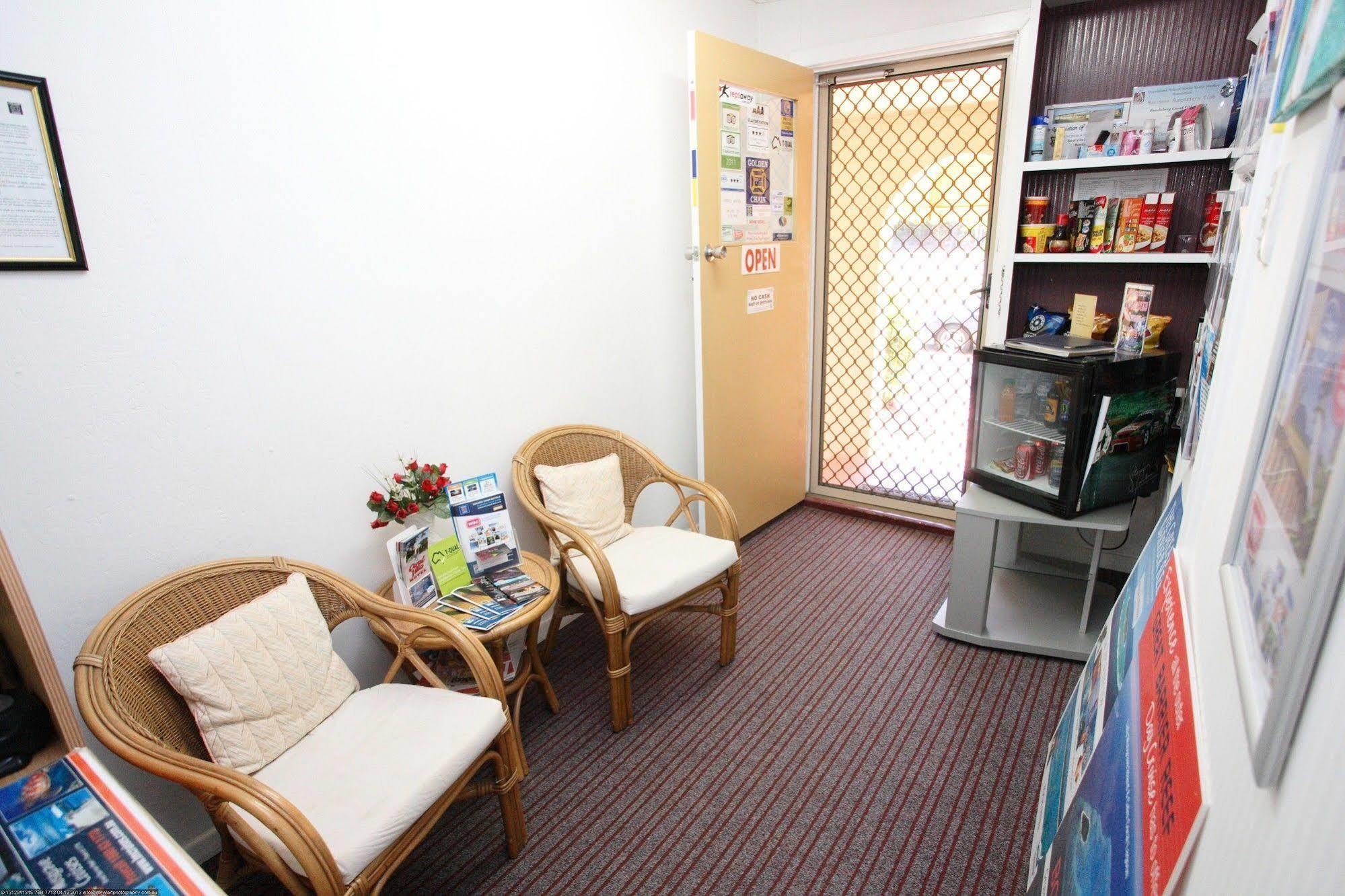 Bundaberg Coral Villa Motor Inn מראה חיצוני תמונה