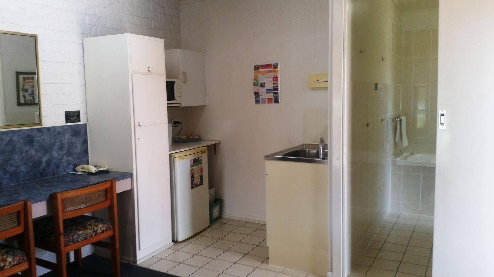 Bundaberg Coral Villa Motor Inn מראה חיצוני תמונה