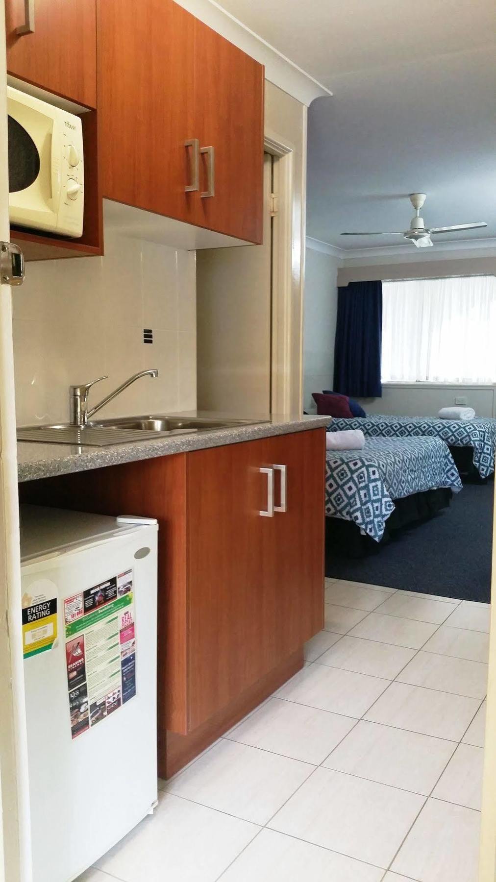 Bundaberg Coral Villa Motor Inn מראה חיצוני תמונה
